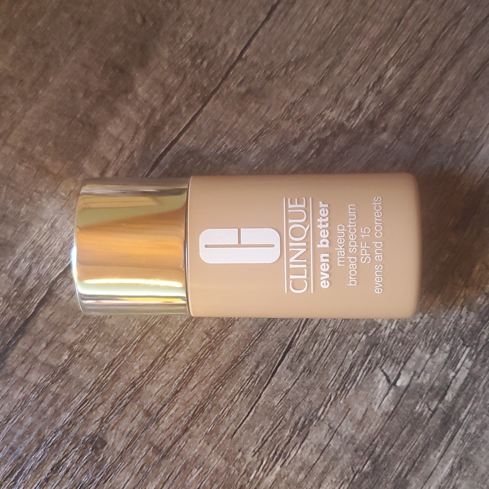 Clinique Even Better Foundation - Golden Neutral